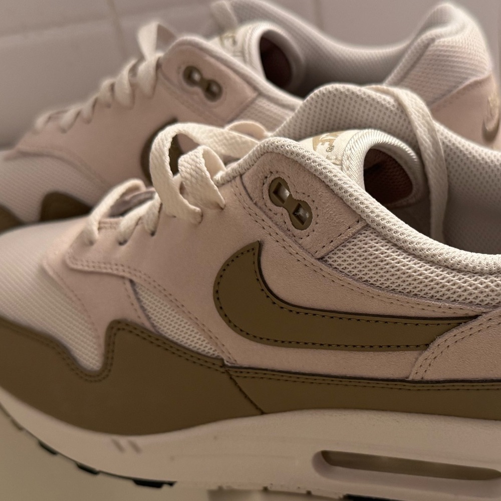 Nike Air Max 1 ESS